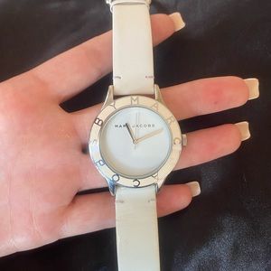 Marc Jacobs watch in white.